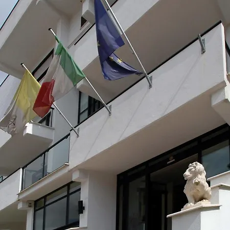 Sisto V Hotel Rome