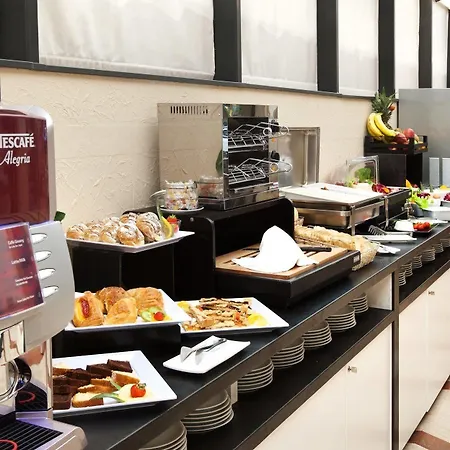 Hotell The Smooth 4*