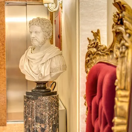Aurelius Art Gallery Hotel 3*