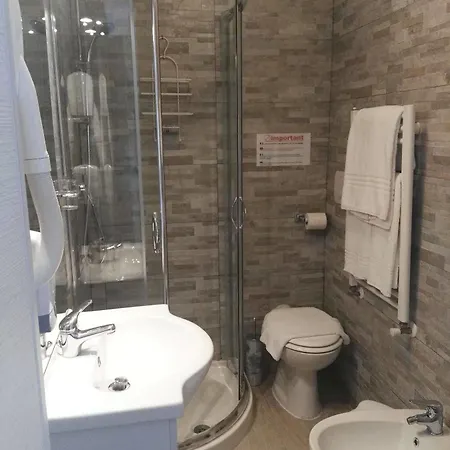阿格堤沙露斯堤亚尼早餐加住宿酒店 2*