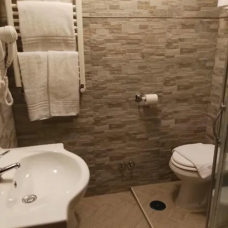 Agli Horti Sallustiani 2* Řím