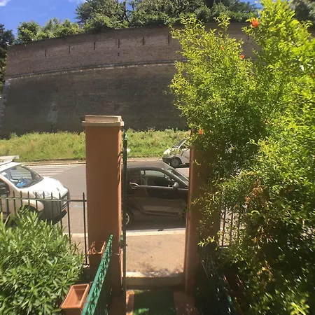 Vatican Garden House 2*