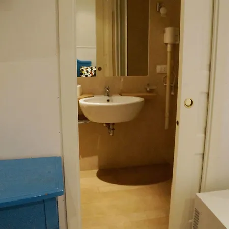 Casa Dell'amicizia Bed & Breakfast 2*