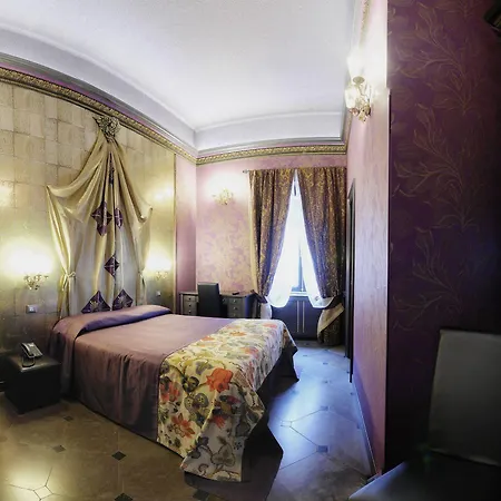 Hotel Antica Dimora Delle Cinque Lune Rome