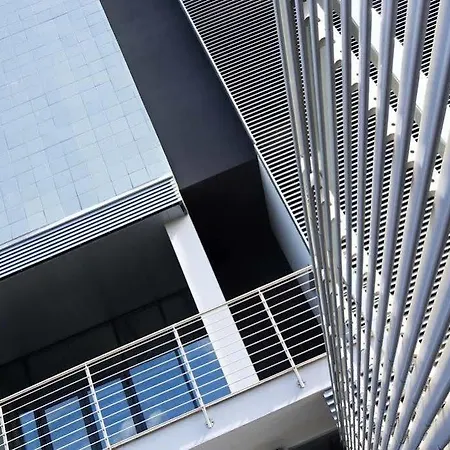 Ibis Styles Eur מלון