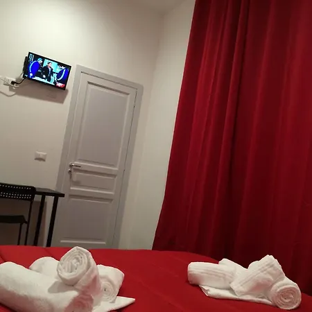 The House 3*