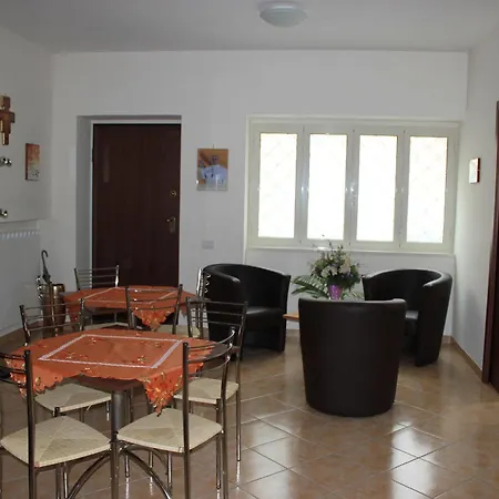Guest house Casa Per Ferie Beato Rosaz