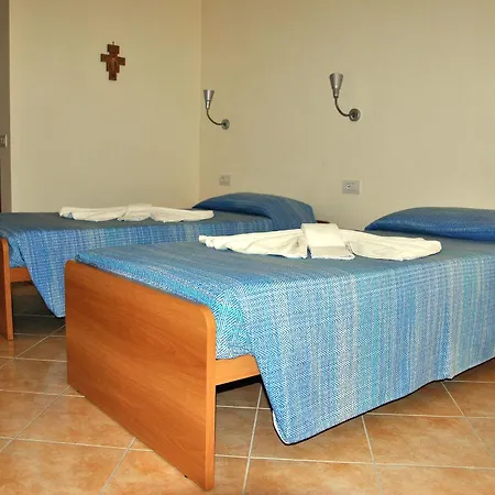 Casa Per Ferie Beato Rosaz Guest house