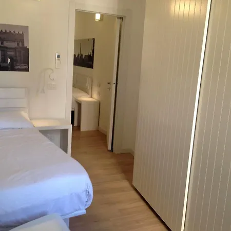 Finestra Su Trastevere - Affittacamere 2*