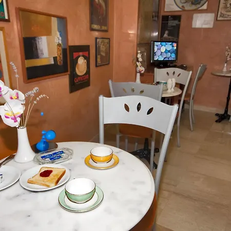 Bed & Breakfast Domusamor Colosseo