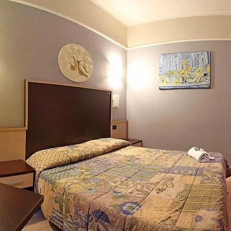 La Casa Di Maurizio Bed & Breakfast 3*