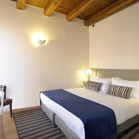 Trevi Palace Luxury מלון רומא