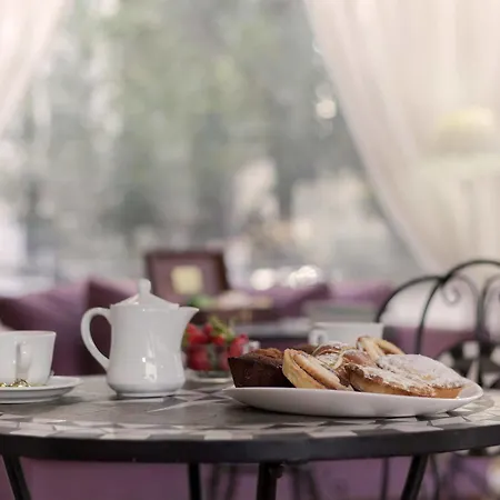 Pirandello Hotel 3*