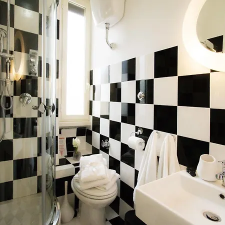 Lights Bed & Breakfast Rome