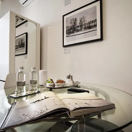 Lights Bed & Breakfast Rome