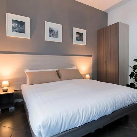 Onetime Guest house 3*