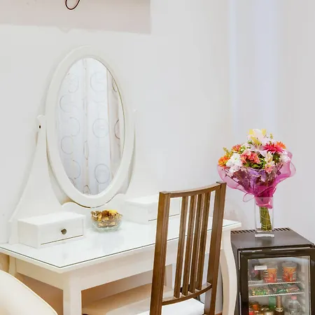 Lh Royal Terrace Pensionat 2*