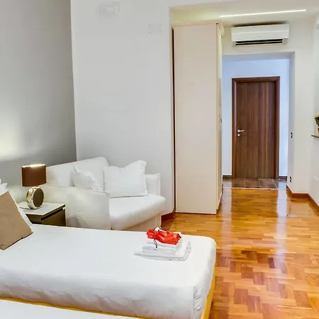 Lh Royal Terrace Penzion 2*
