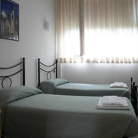 Casa Per Ferie Opera Don Calabria רומא