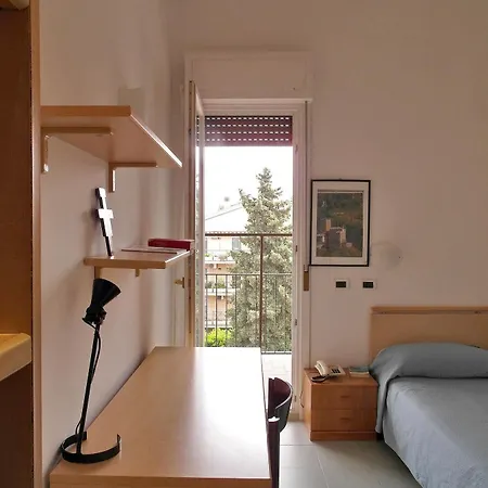 בית הארחה Casa Per Ferie Opera Don Calabria רומא