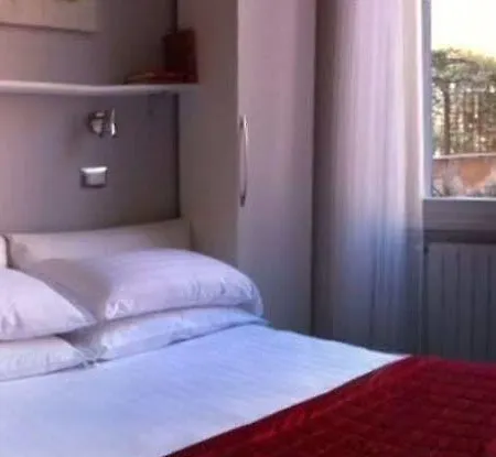 Lata Luxury 2*