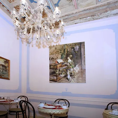 La Maison Dell'orologio 2*