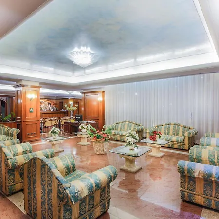 Hotel Capital