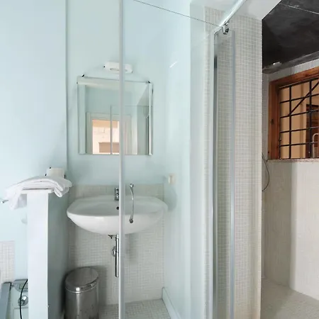 Bed & Breakfast Santi Quattro Al Colosseo Rome