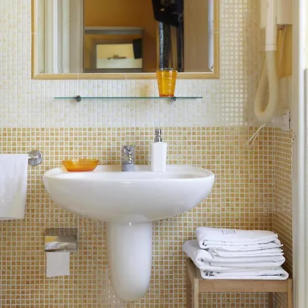 21 Aprile House Bed & Breakfast Rome