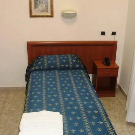 Maria Rosa Molas - Casa Per Ferie Affittacamere Roma