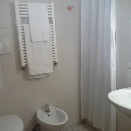 Maria Rosa Molas - Casa Per Ferie 3*