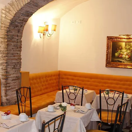 Hotel Boutique Trevi 4*