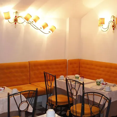 Boutique Trevi Hotel Rome
