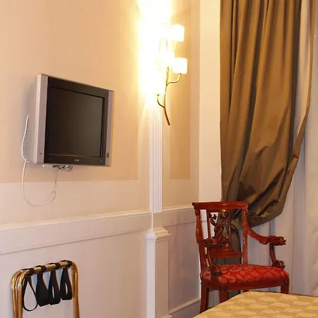 Boutique Trevi 4*