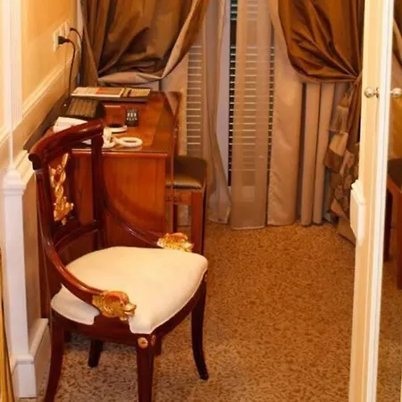 Boutique Trevi Hotel Rome