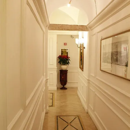 Boutique Trevi 4*