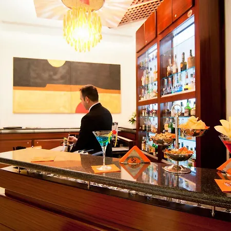 Otel Genova 4*