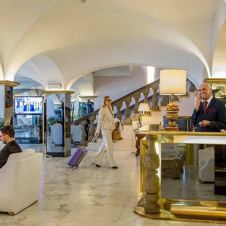 Shangri-la By Omnia Hotel 4*