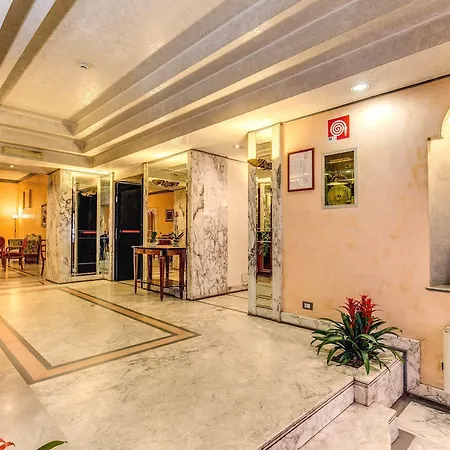San Remo Hotel 3*