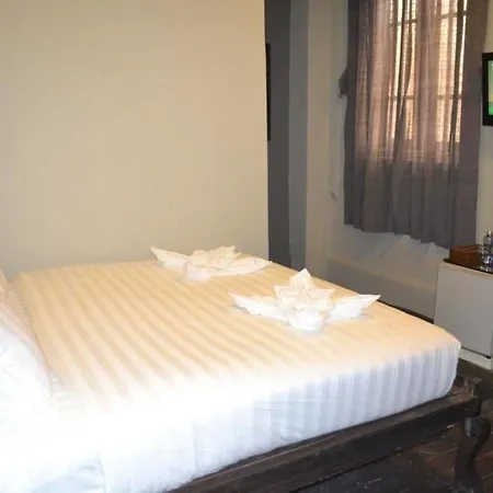 Отель Residenza San Calisto