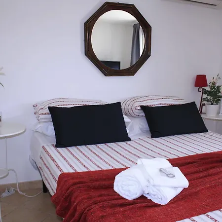 Bed & Breakfast St. John 2*