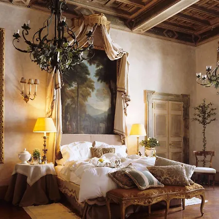 Residenza Napoleone Iii 4*