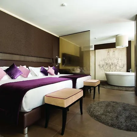 Life Hotel 4*