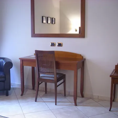 Taormina Hotel 2*