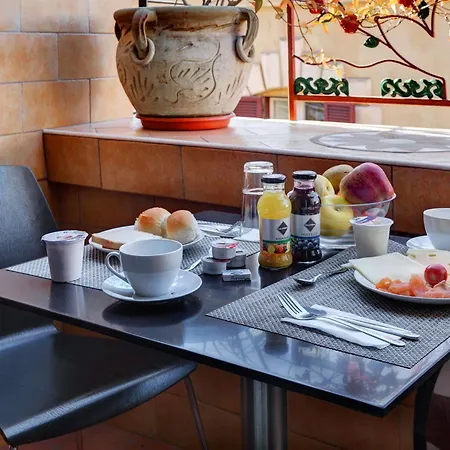 Alojamento de Acomodação e Pequeno-almoço Little Rhome