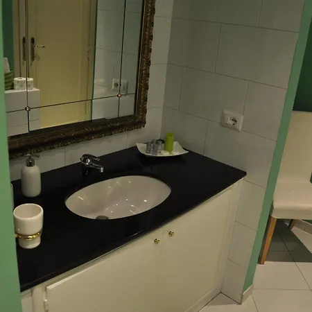 Capocchia House Bed & Breakfast 3*