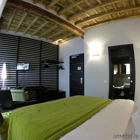 Trevi Beau Boutique Hotel