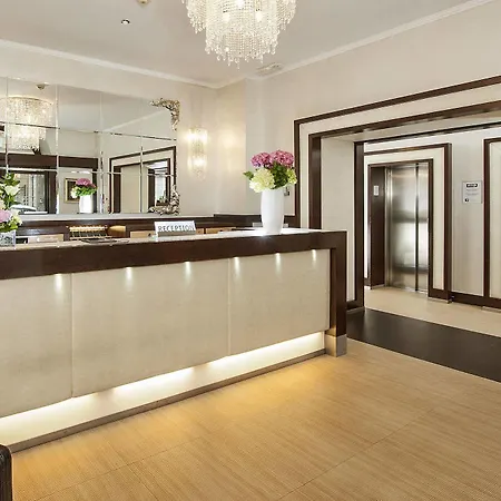 Отель Yes Boutique 3*