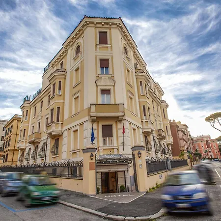 Hotel Torlonia 4*