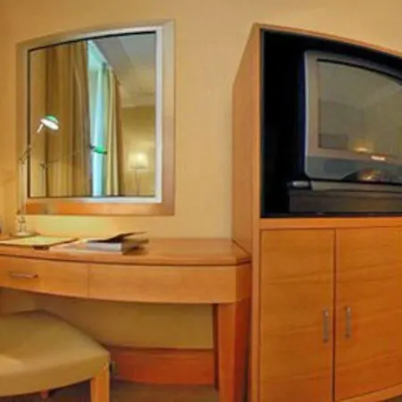 Capo D´áfrica – Colosseo 4* Roma